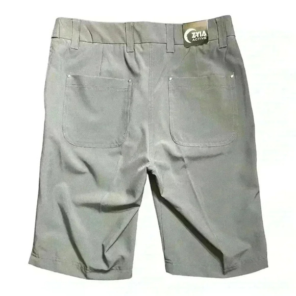 🆕 ZYIA Active Women’s Gray Clubhouse Shorts, small - Picture 3 of 12